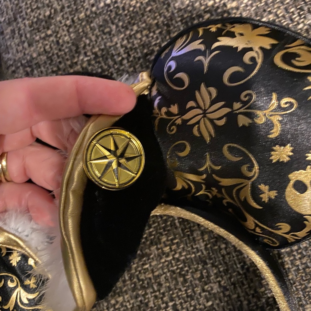 - Pirates of the Caribbean legacy 50th anniversary Mickey ears from the parks✨ - Picture 3 of 6